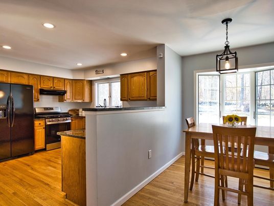 Dining room, Interior, Kitchen, Pendant Lights, Recessed Lighting, Stainless Steel Appliances, Wood Texture Flooring