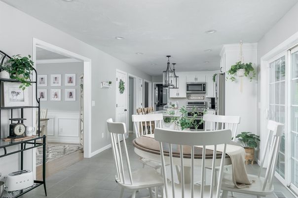 Dining room, Interior, Kitchen, Pendant Lights, Recessed Lighting, Stainless Steel Appliances