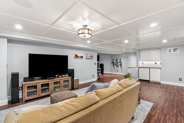 Interior, Living room, Recessed Lighting, Wood Texture Flooring