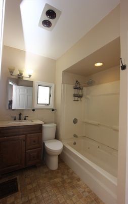 Bathroom, Interior, Recessed Lighting