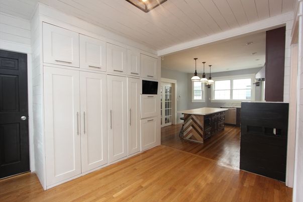 Interior, Kitchen, Pendant Lights, Recessed Lighting, Wood Texture Flooring