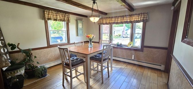 Dining room, Interior, Pendant Lights, Wooden Beams, Wood Texture Flooring