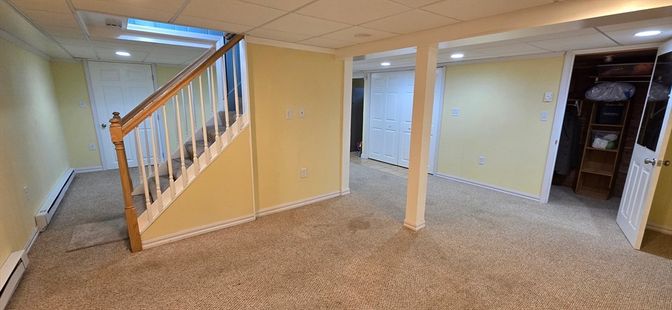 Empty room, Interior, Recessed Lighting