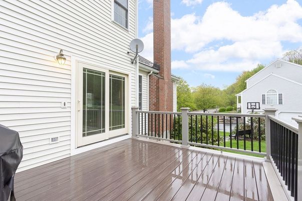 Exterior, Wood Texture Flooring