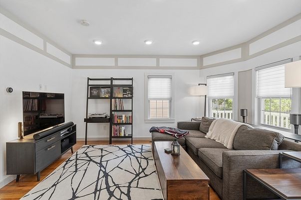 Interior, Living room, Recessed Lighting, Wood Texture Flooring