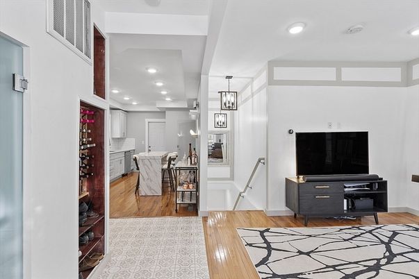 Interior, Pendant Lights, Recessed Lighting, Wood Texture Flooring