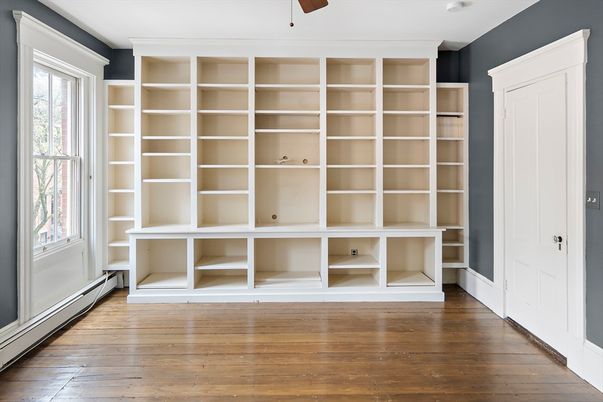 Interior, Walk-in Closets, Wood Texture Flooring