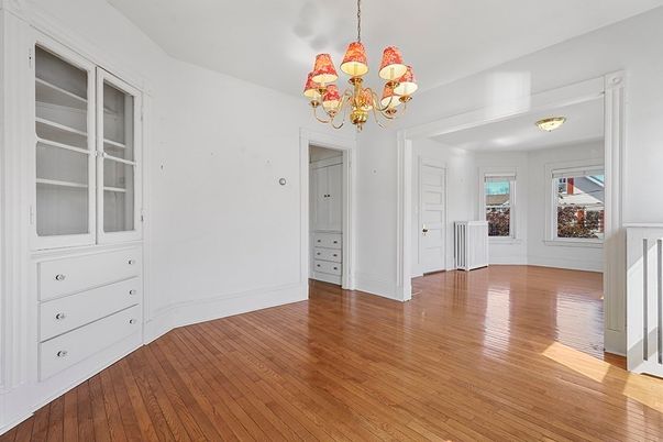 Chandelier, Empty room, Interior, Wood Texture Flooring
