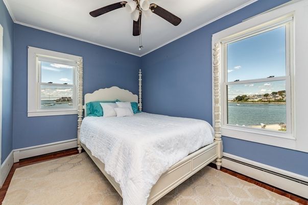 Bedroom, Interior, Water