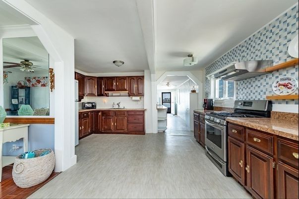 Interior, Kitchen, Stainless Steel Appliances