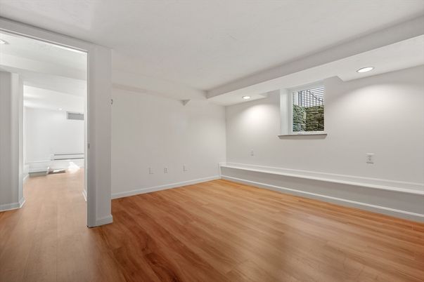 Empty room, Interior, Recessed Lighting, Wood Texture Flooring