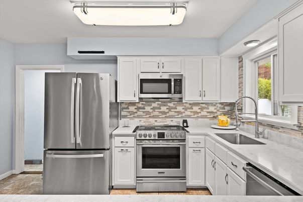 Interior, Kitchen, Stainless Steel Appliances