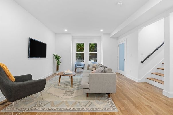 Interior, Living room, Recessed Lighting, Wood Texture Flooring