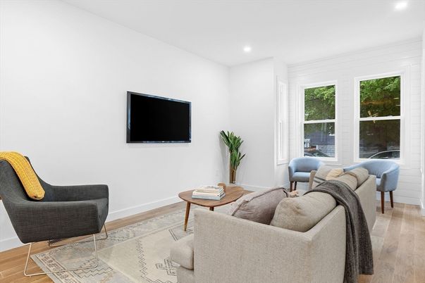 Interior, Living room, Recessed Lighting, Wood Texture Flooring