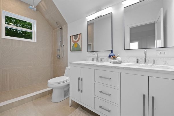 Bathroom, Dual Sink Vanities, Interior