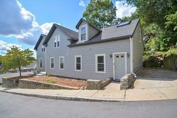 Attached, Exterior, Facade, Cape Cod