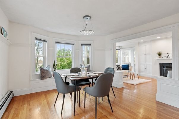 Dining room, Fireplace, Interior, Pendant Lights, Recessed Lighting, Wood Texture Flooring