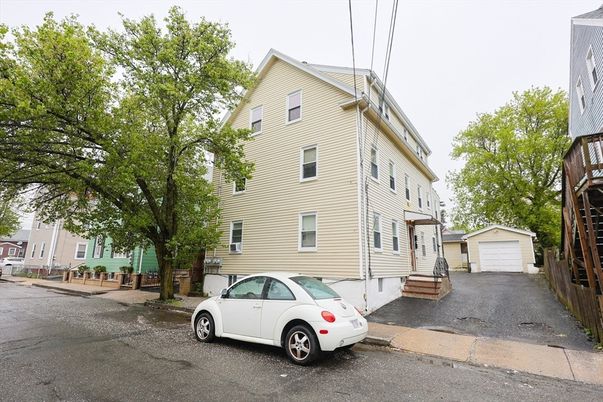 Detached Garage, Exterior