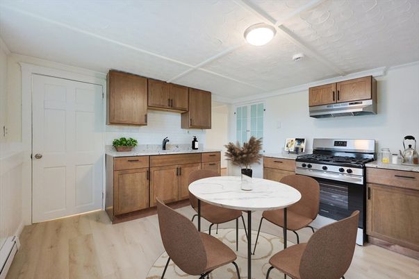Dining room, Interior, Kitchen, Stainless Steel Appliances, Wood Texture Flooring