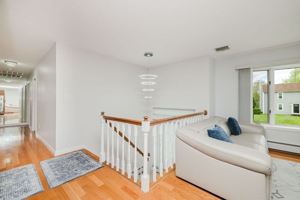 Interior, Pendant Lights, Recessed Lighting, Wood Texture Flooring