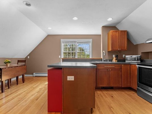 Dining room, Interior, Kitchen, Recessed Lighting, Wood Texture Flooring