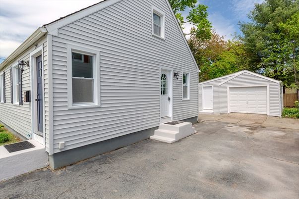 Detached Garage, Exterior