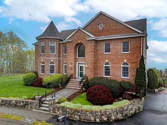 Exterior, Facade, Brick Facade, Brick Traditional
