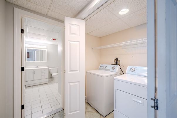Interior, Recessed Lighting, Utility Closets, Washer