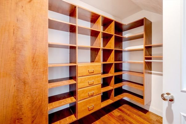 Interior, Walk-in Closets, Wood Texture Flooring