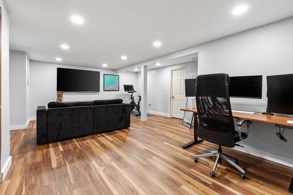 Fitness Equipment, Home Office, Interior, Recessed Lighting, Wood Texture Flooring