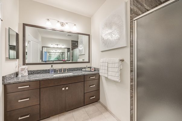 Bathroom, Dual Sink Vanities, Interior
