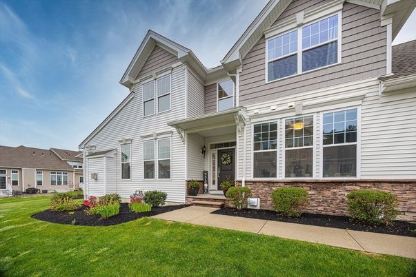 Exterior, Facade, Farmhouse