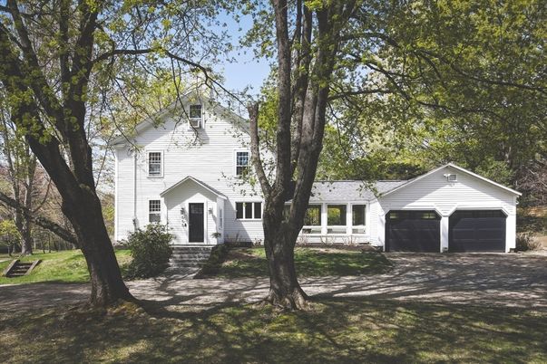 Detached Garage, Exterior