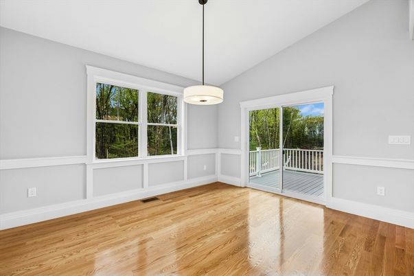 Empty room, Interior, Pendant Lights, Wood Texture Flooring