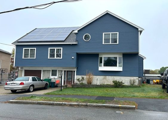 Attached, Exterior, Facade, Solar Panels, Split Level