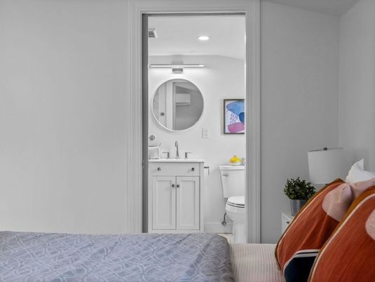 Bathroom, Interior, Recessed Lighting