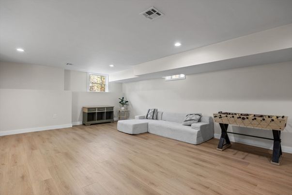 Interior, Recessed Lighting, Wood Texture Flooring