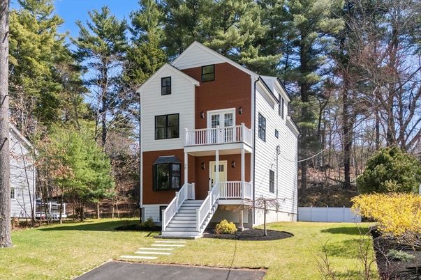 Backyard, Exterior, Facade, Farmhouse