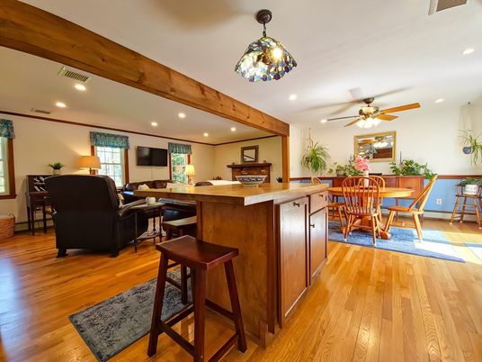 Dining room, Interior, Living room, Pendant Lights, Recessed Lighting, Wood Texture Flooring