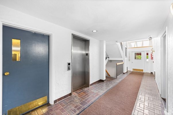 Elevator, Interior, Recessed Lighting