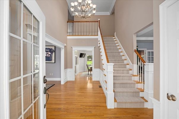 Chandelier, Interior, Wood Texture Flooring