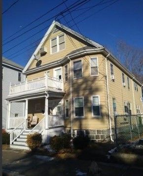 Exterior, Facade, Queen Anne Victorian