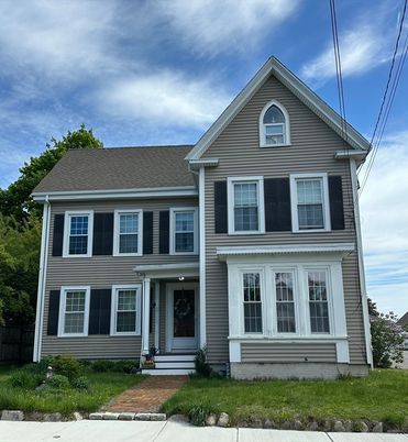 Exterior, Facade, American Craftsman