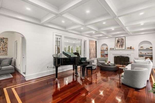 Fireplace, Interior, Living room, Piano, Recessed Lighting, Wood Texture Flooring