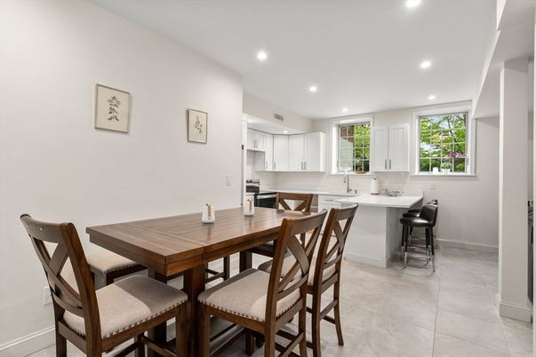 Dining room, Interior, Kitchen, Recessed Lighting