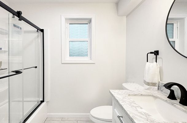 Bathroom, Glass Shower, Interior