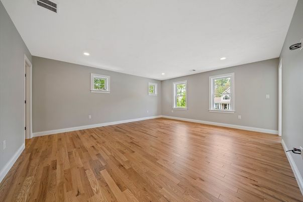 Empty room, Interior, Recessed Lighting, Wood Texture Flooring