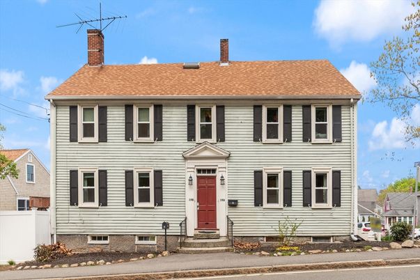 Exterior, Facade, Georgian