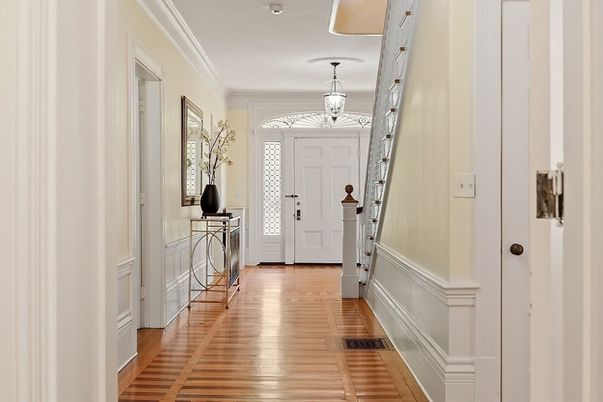 Interior, Pendant Lights, Wood Texture Flooring