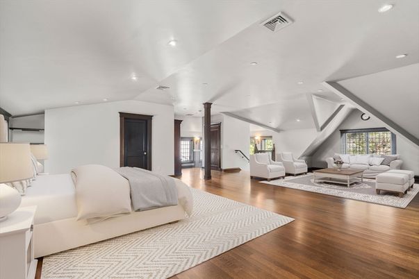 Bedroom, Interior, Living room, Recessed Lighting, Wood Texture Flooring